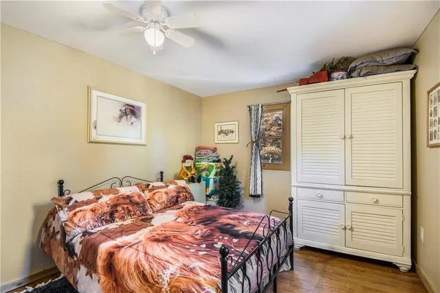 $399,777 | 615 Lake Viking Terrace, Gallatin, MO 64640