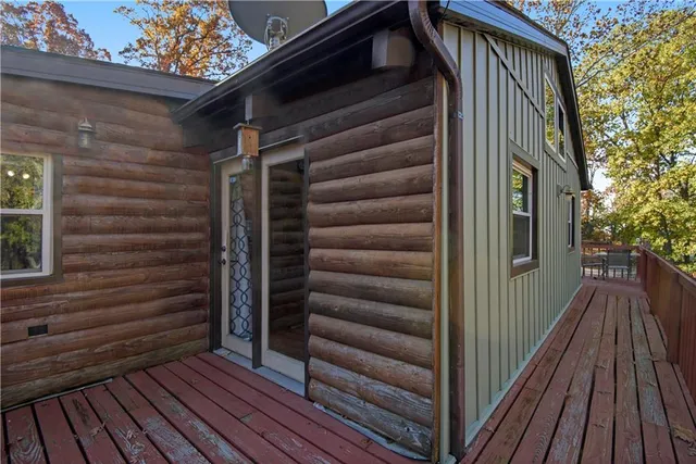 $399,777 | 615 Lake Viking Terrace, Gallatin, MO 64640