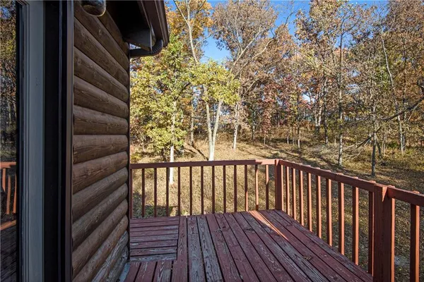 $399,777 | 615 Lake Viking Terrace, Gallatin, MO 64640