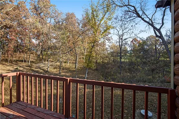 $399,777 | 615 Lake Viking Terrace, Gallatin, MO 64640