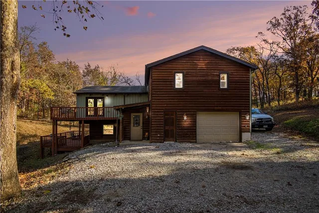 $399,777 | 615 Lake Viking Terrace, Gallatin, MO 64640