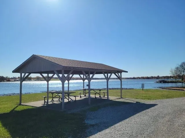 $399,777 | 615 Lake Viking Terrace, Gallatin, MO 64640