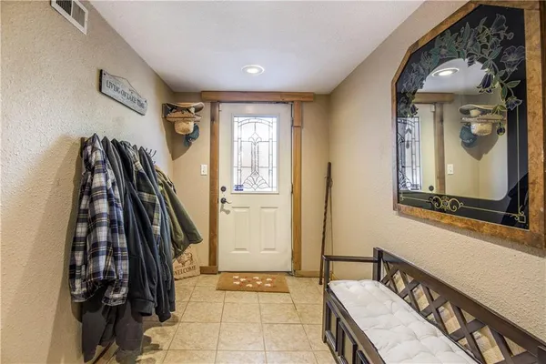 $399,777 | 615 Lake Viking Terrace, Gallatin, MO 64640