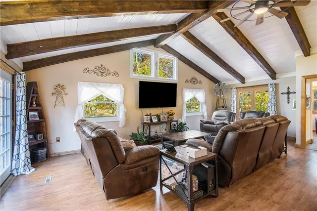 $399,777 | 615 Lake Viking Terrace, Gallatin, MO 64640