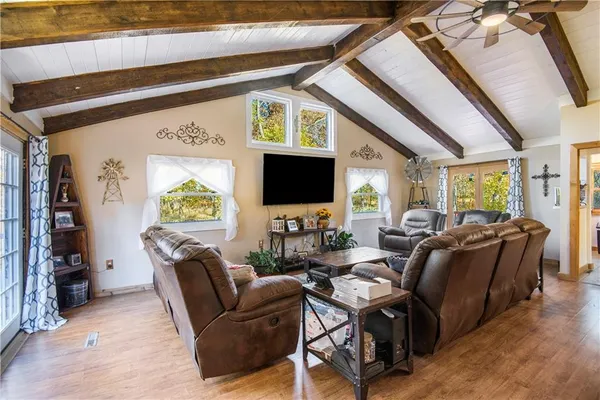 $399,777 | 615 Lake Viking Terrace, Gallatin, MO 64640