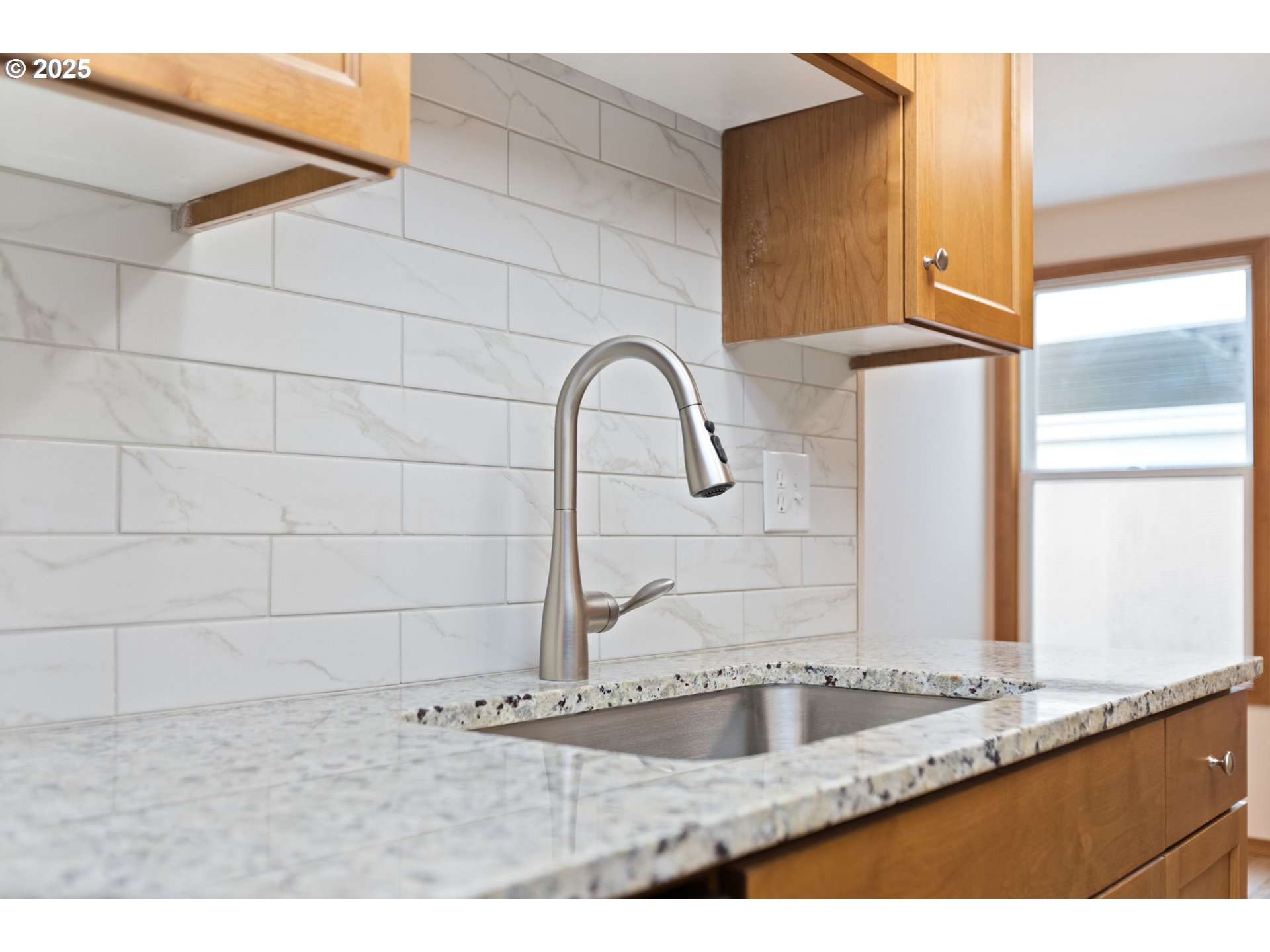 251 Northeast Village Squire Avenue, Unit 15 Gresham, OR 97030 - Photo 16 of 39