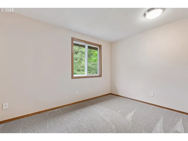 $334,950 | 251 Northeast Village Squire Avenue, Unit 15, Gresham, OR 97030