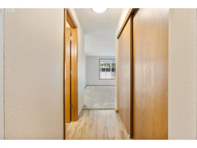 $334,950 | 251 Northeast Village Squire Avenue, Unit 15, Gresham, OR 97030