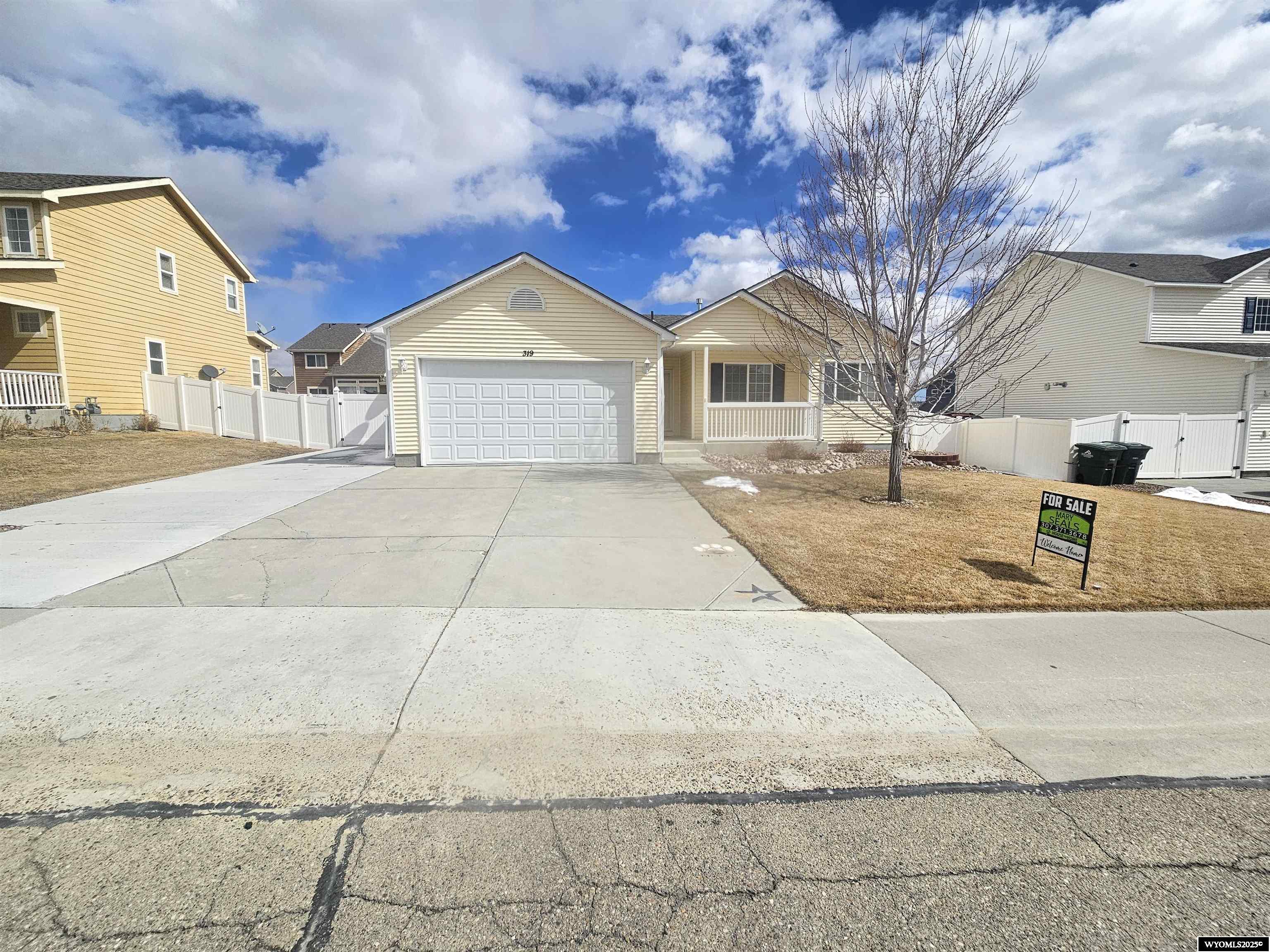 319 Via Assisi Drive Rock Springs, WY 82901 - Photo 1 of 28