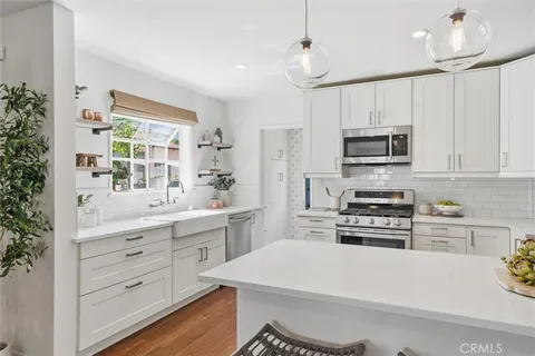 $1,785,000 | 1039 8th Street, Hermosa Beach, CA 90254