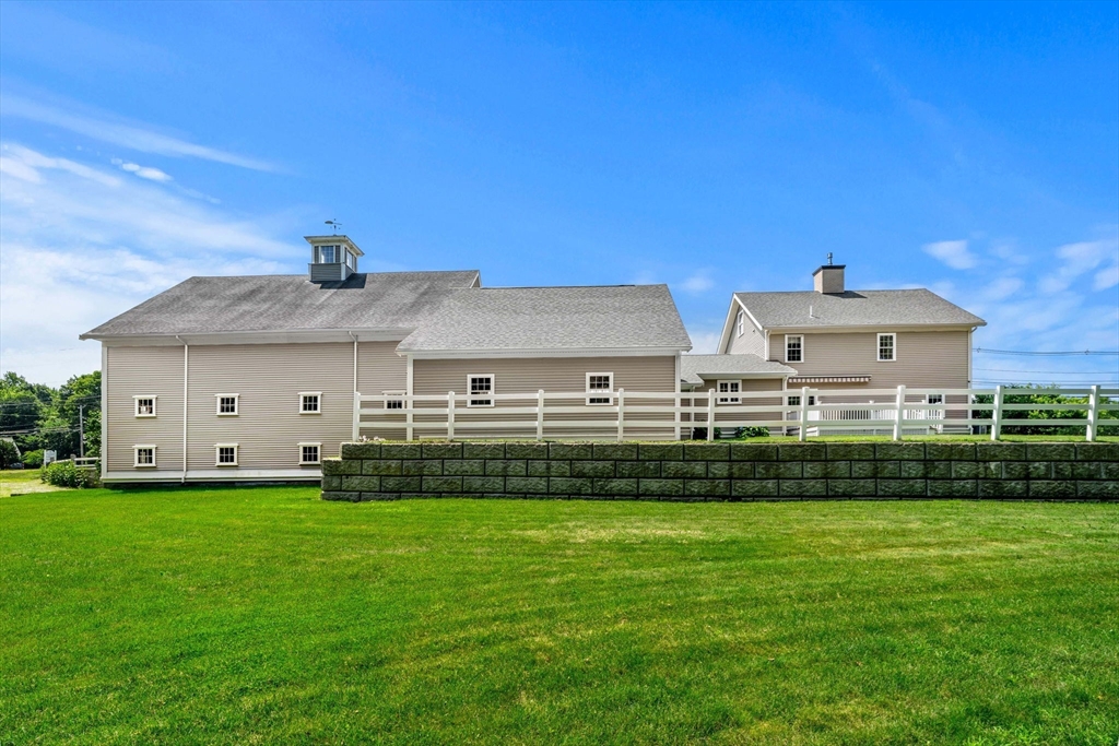 11 Maple Road Chelmsford, MA 01824 - Photo 2 of 40
