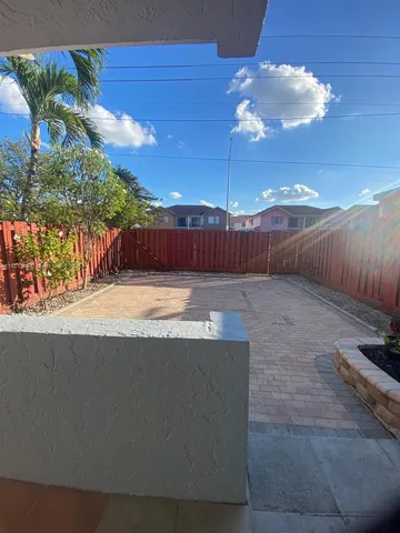 $1,850 | 1725 West 60th Street, Unit F128, Hialeah, FL 33012