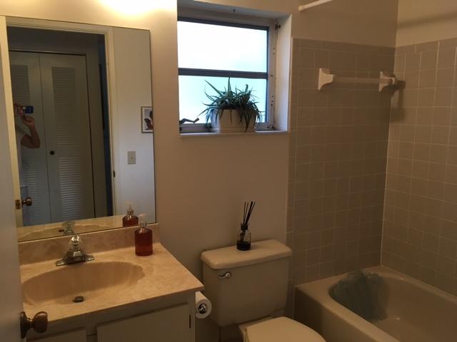 8908 Meadowlark Way Boca Raton, FL 33496 - Photo 4 of 10 8908 BATH 1