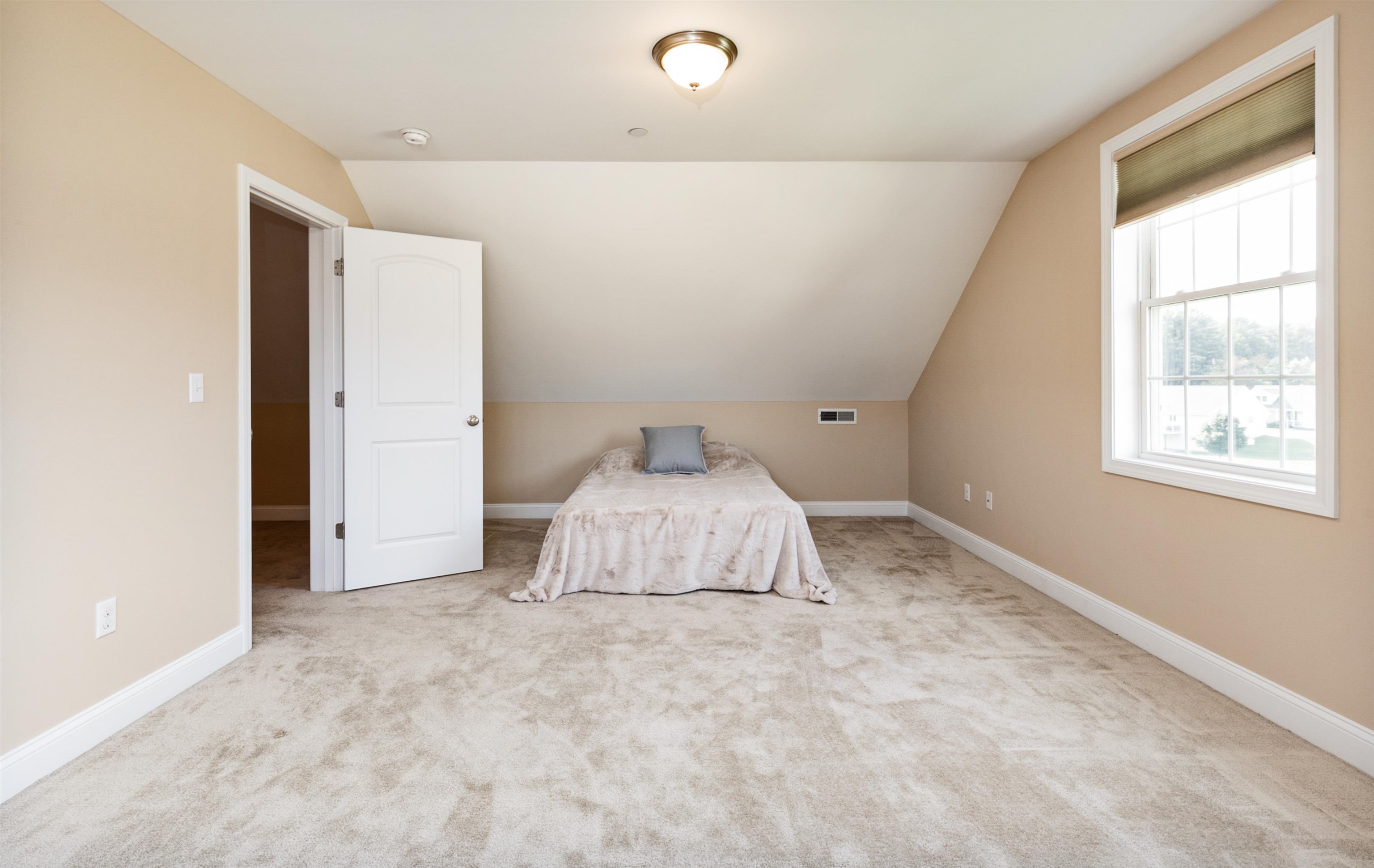 29 Violet Way Loudon, NH 03307 - Photo 30 of 40 Gallery Image 30