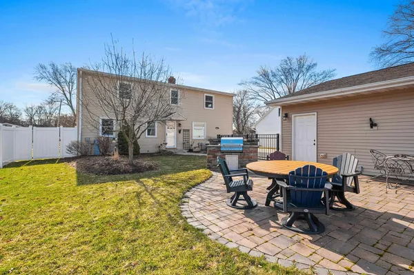 $339,900 | 637 North Winnebago Street, De Pere, WI 54115