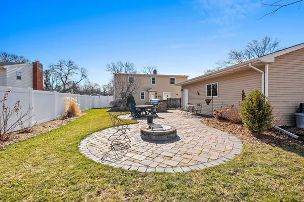 $339,900 | 637 North Winnebago Street, De Pere, WI 54115