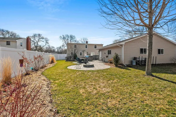 $339,900 | 637 North Winnebago Street, De Pere, WI 54115