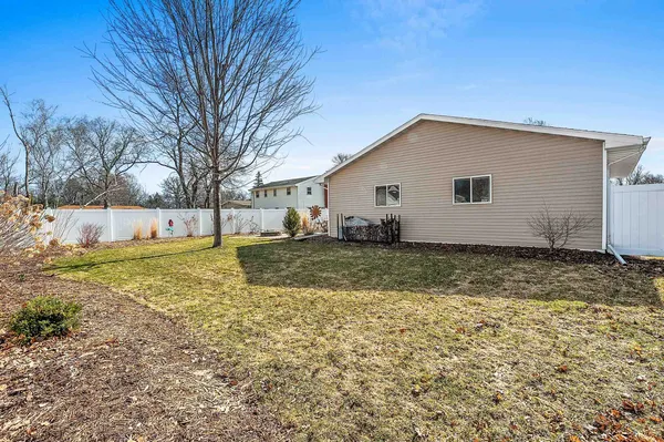 $339,900 | 637 North Winnebago Street, De Pere, WI 54115