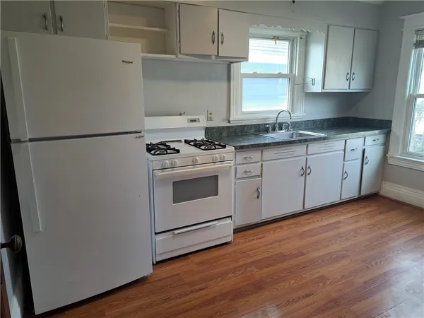 $1,450 | 811 Portland Avenue, Rochester, NY 14621