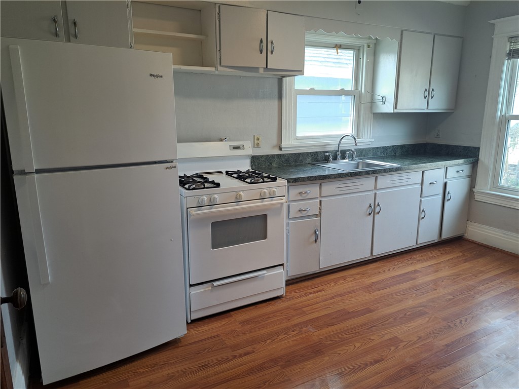 811 Portland Avenue Rochester, NY 14621 - Photo 4 of 12