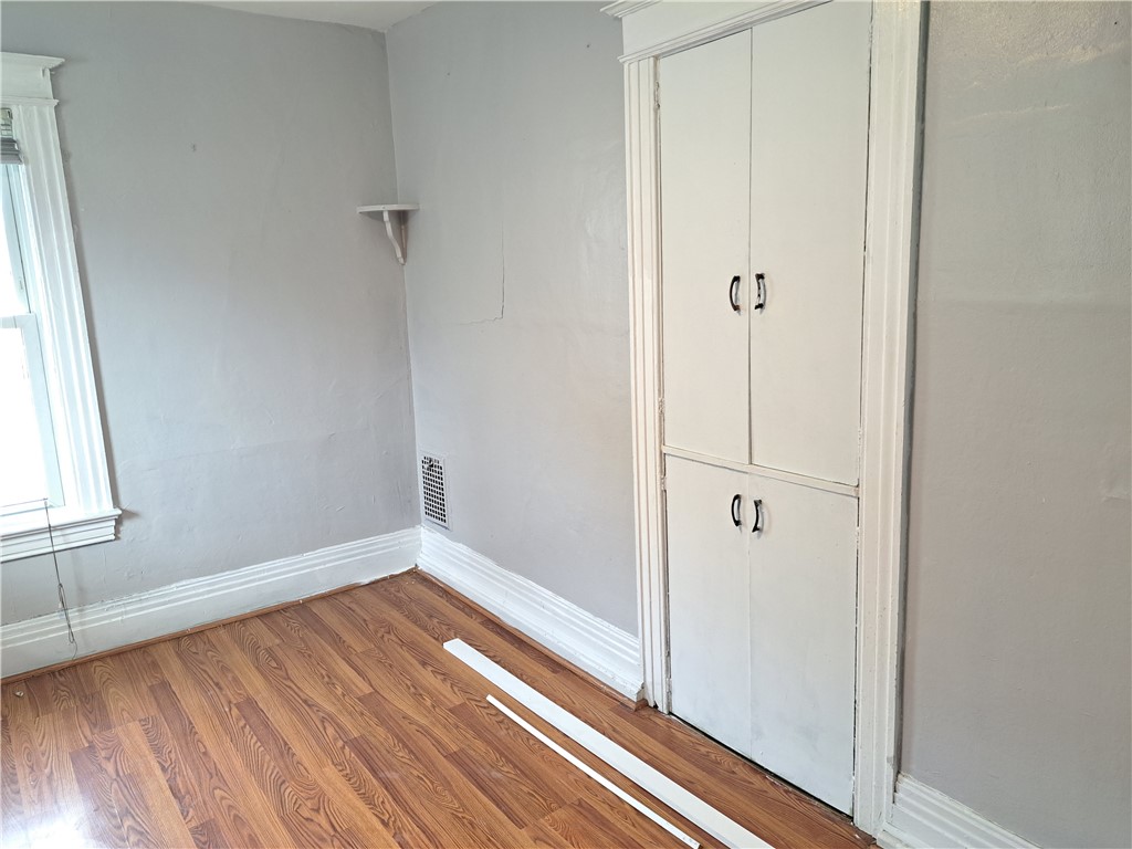 811 Portland Avenue Rochester, NY 14621 - Photo 6 of 12 Eat In Kitchen