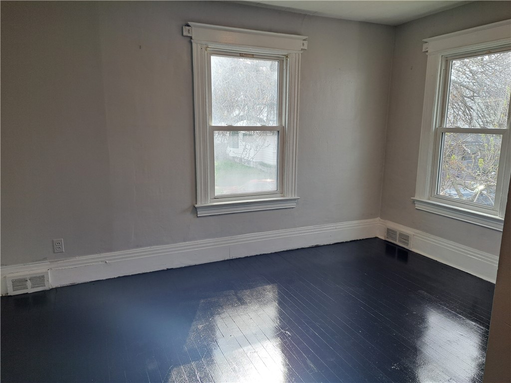 811 Portland Avenue Rochester, NY 14621 - Photo 8 of 12 Living Room