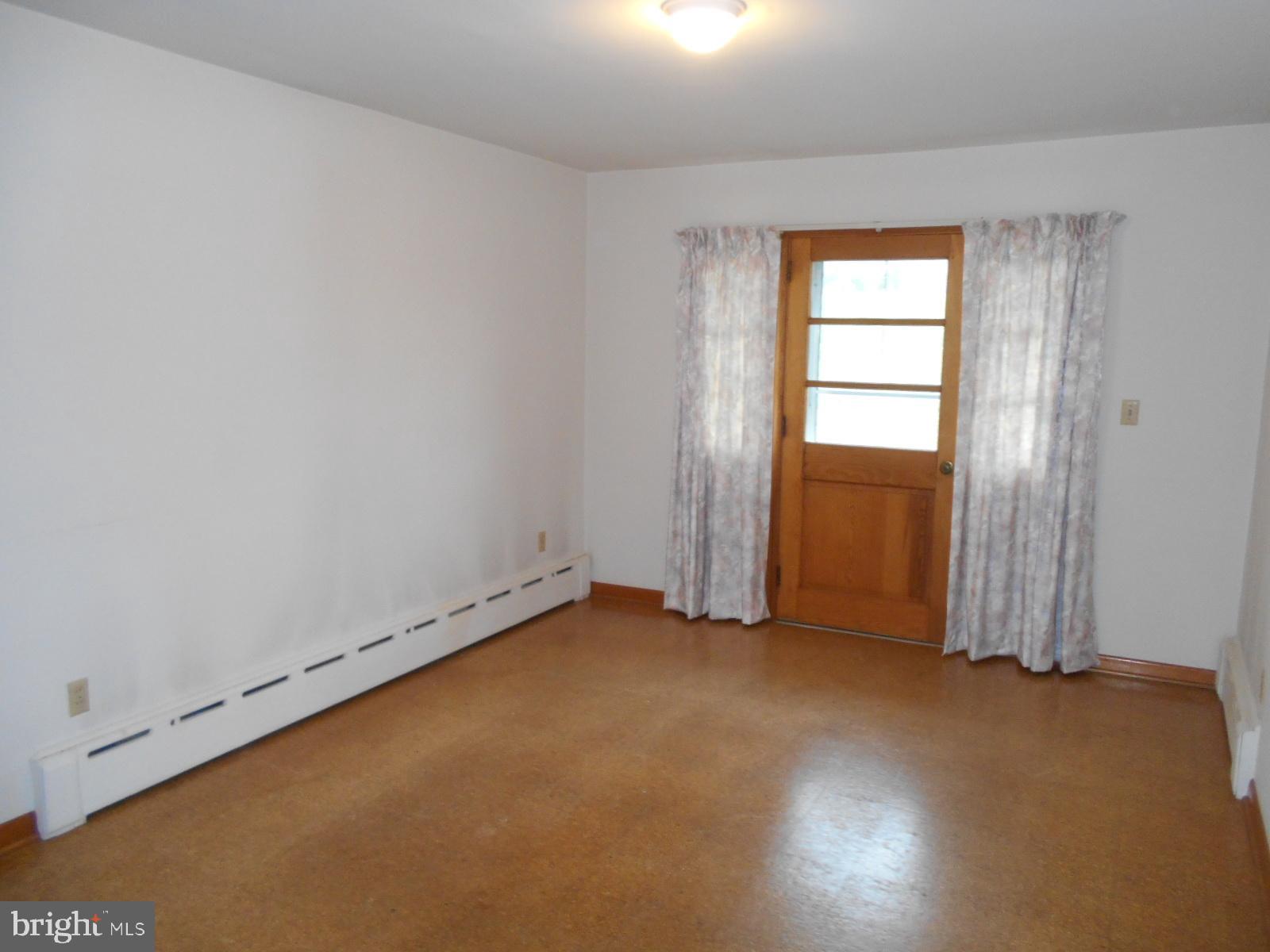 25 Chapel Road Birdsboro, PA 19508 - Photo 13 of 27 Dining Room