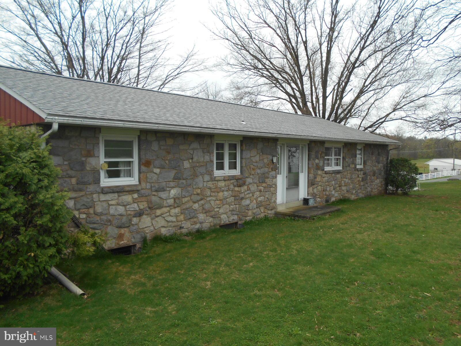 25 Chapel Road Birdsboro, PA 19508 - Photo 4 of 27 Rear
