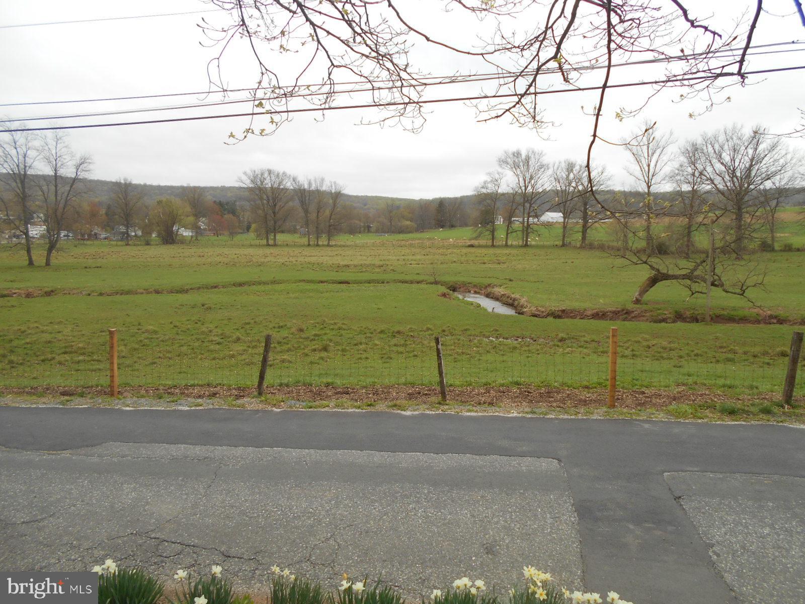 25 Chapel Road Birdsboro, PA 19508 - Photo 5 of 27 View from front