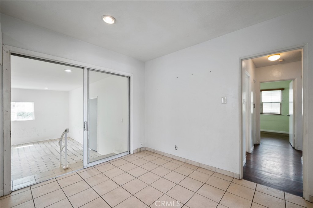 2736 Jackson Street East Carson, CA 90810 - Photo 7 of 37
