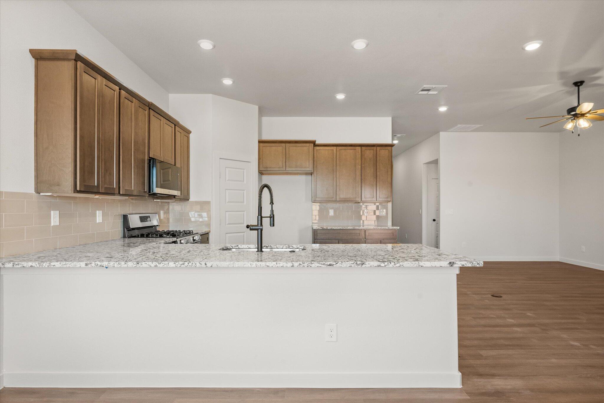 6930 53rd Street Lubbock, TX 79407 - Photo 8 of 24 23-6930 53rd_3674