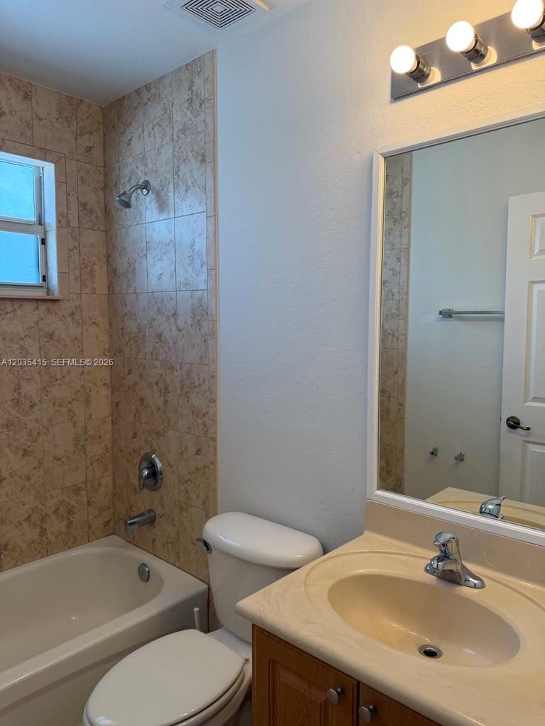 3673 Southwest 5th Street Miami, FL 33135 - Photo 11 of 13