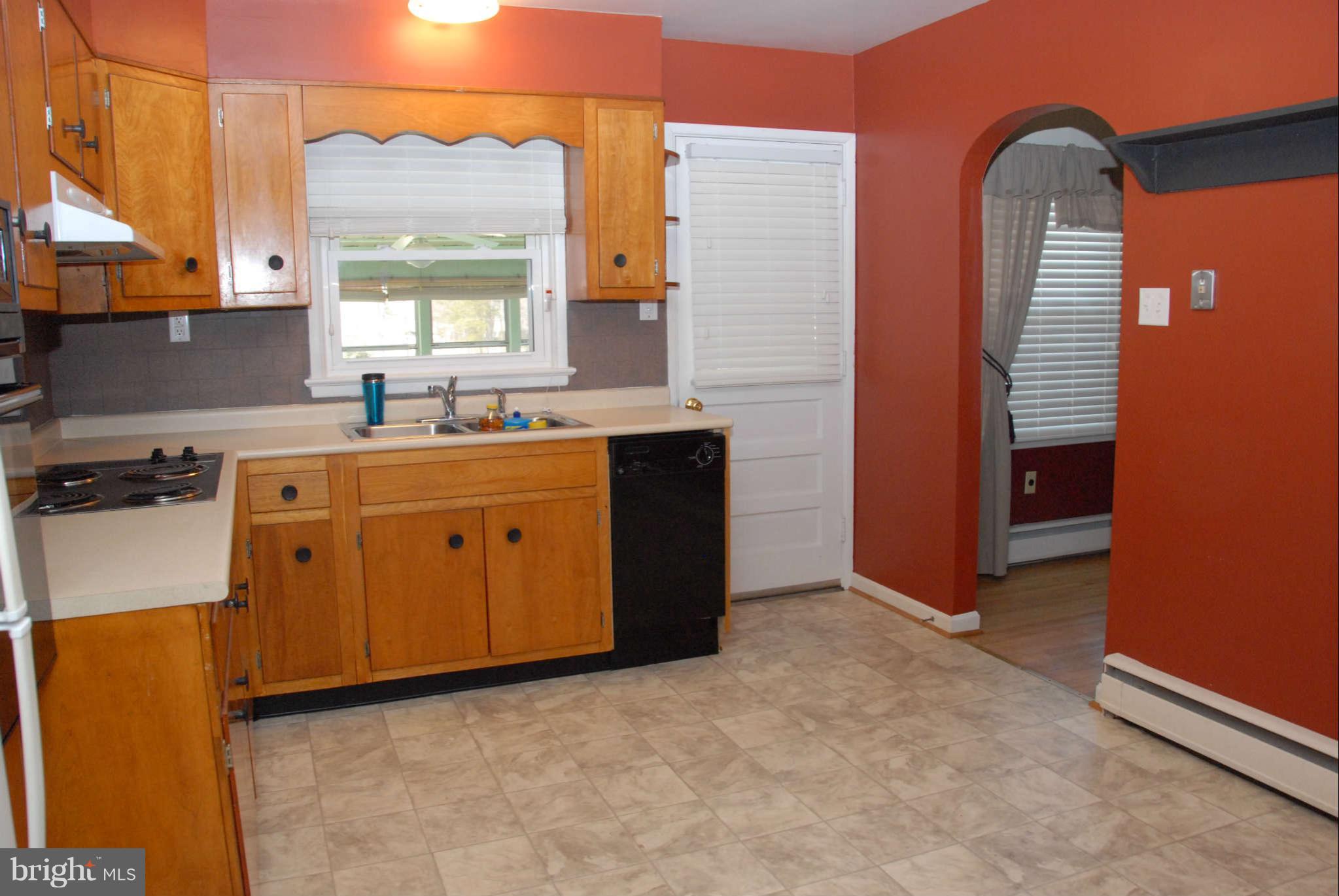 22647 Old Rolling Road California, MD 20619 - Photo 7 of 25 Kitchen
