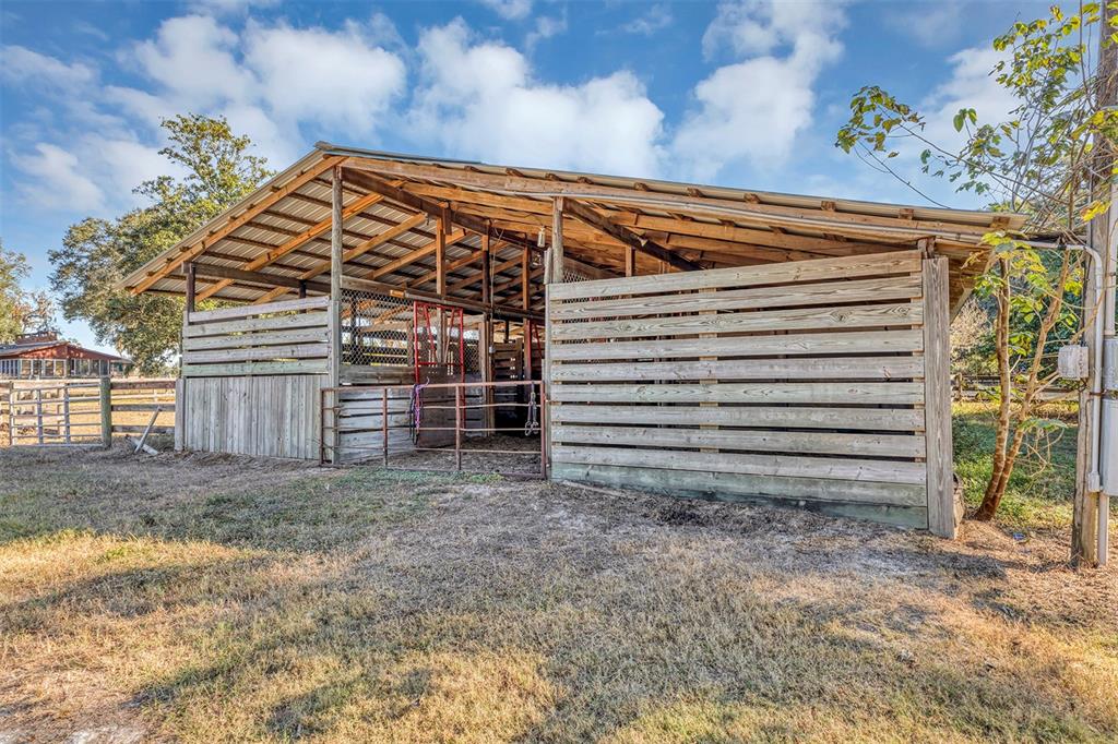 208 Northeast 70th Street Ocala, FL 34475 - Photo 5 of 71