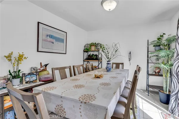 $725,000 | 9155 Cedros Avenue, Unit 12, Panorama City, CA 91402