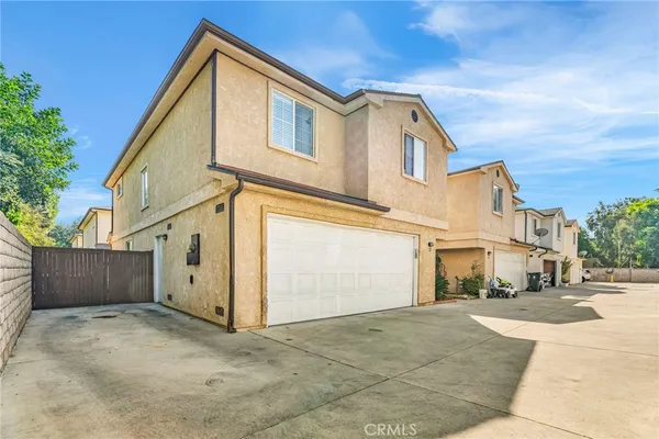 $725,000 | 9155 Cedros Avenue, Unit 12, Panorama City, CA 91402