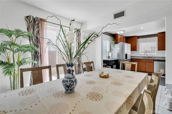 $725,000 | 9155 Cedros Avenue, Unit 12, Panorama City, CA 91402