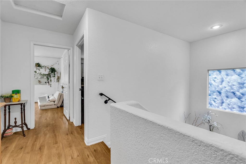 9155 Cedros Avenue, Unit 12 Panorama City, CA 91402 - Photo 25 of 34 Hallway