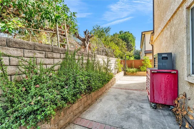 $735,000 | 9155 Cedros Avenue, Unit 12, Panorama City, CA 91402