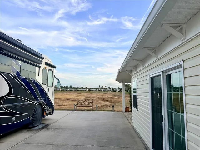 a view of roof with sitting area
