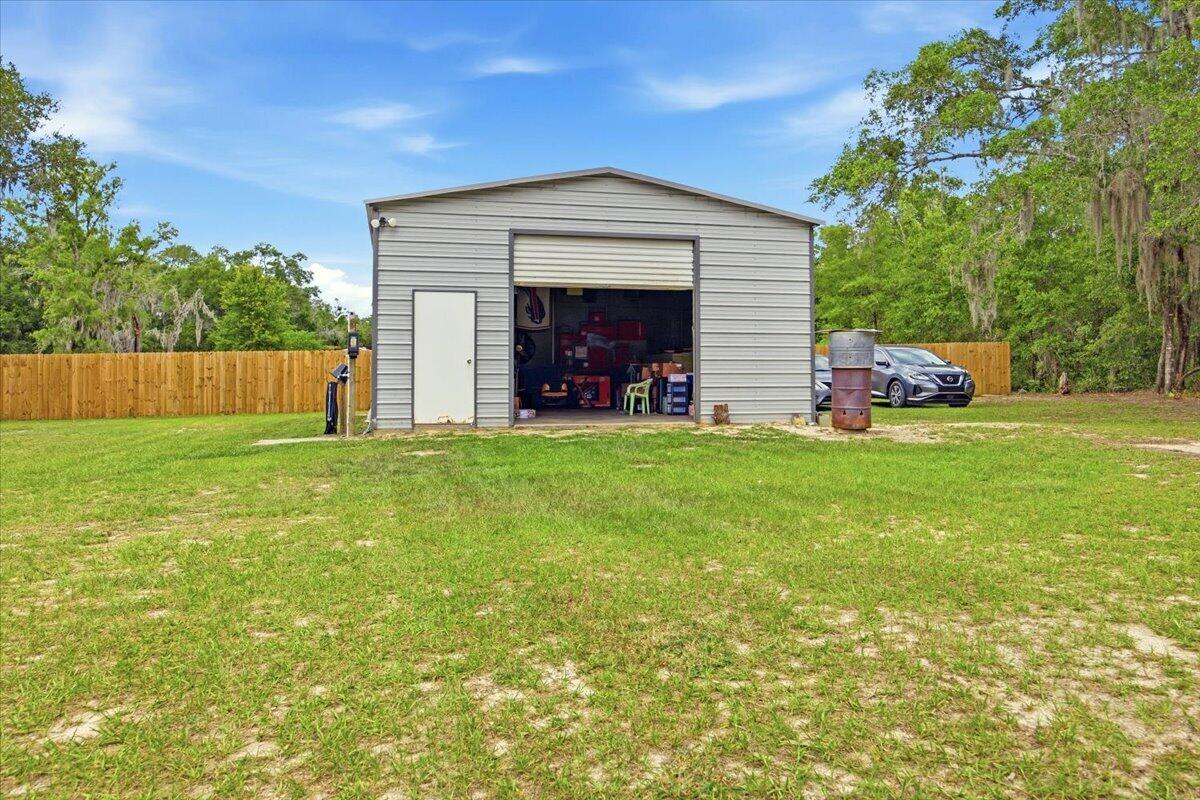 194 Keuka Road Interlachen, FL 32148 - Photo 16 of 22 16-Garage