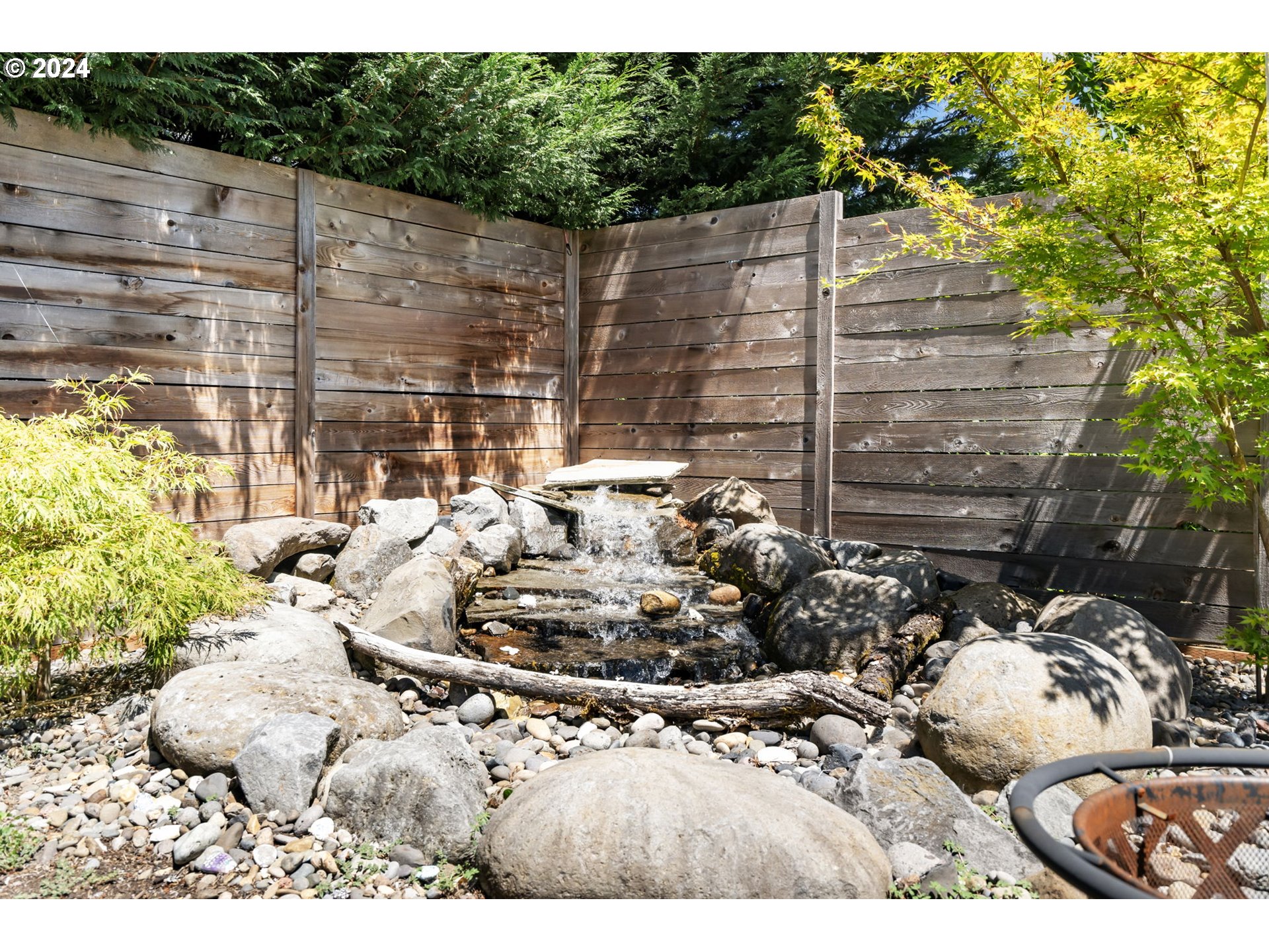 4409 Southwest Kanan Drive Portland, OR 97221 - Photo 18 of 25 a view of outdoor space and patio