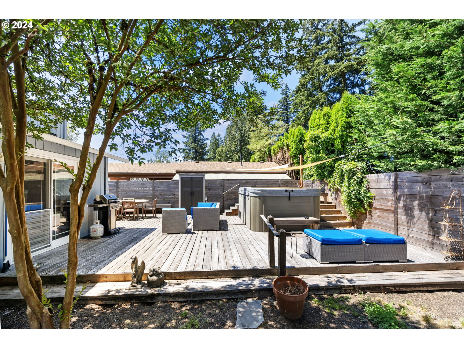 4409 Southwest Kanan Drive Portland, OR 97221 - Photo 22 of 25 a view of deck with patio
