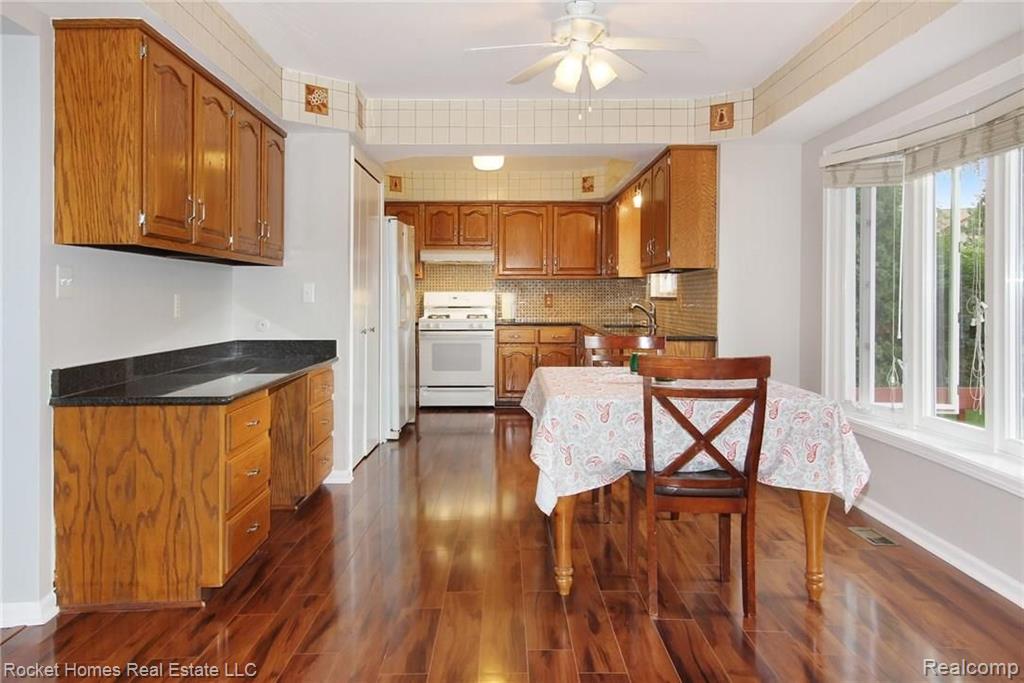 3645 Old Tree Court Rochester Hills, MI 48309 - Photo 6 of 48