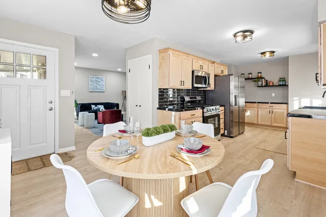 $274,900 | 4068 North 72nd Street, Milwaukee, WI 53216