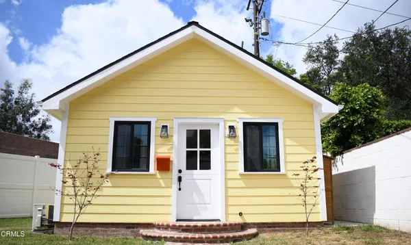 $1,850,000 | 4703 Oakwood Avenue, La Canada Flintridge, CA 91011