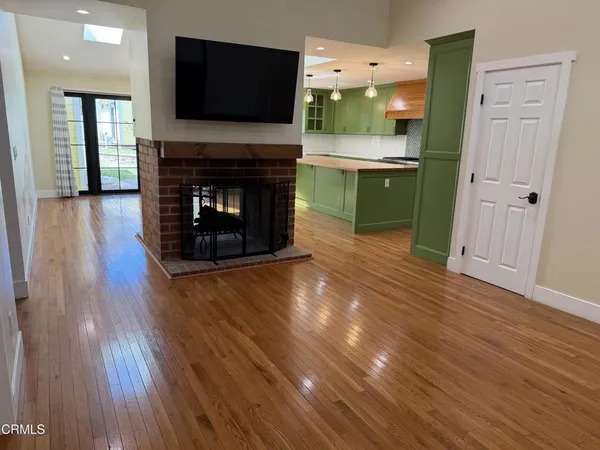 $1,850,000 | 4703 Oakwood Avenue, La Canada Flintridge, CA 91011