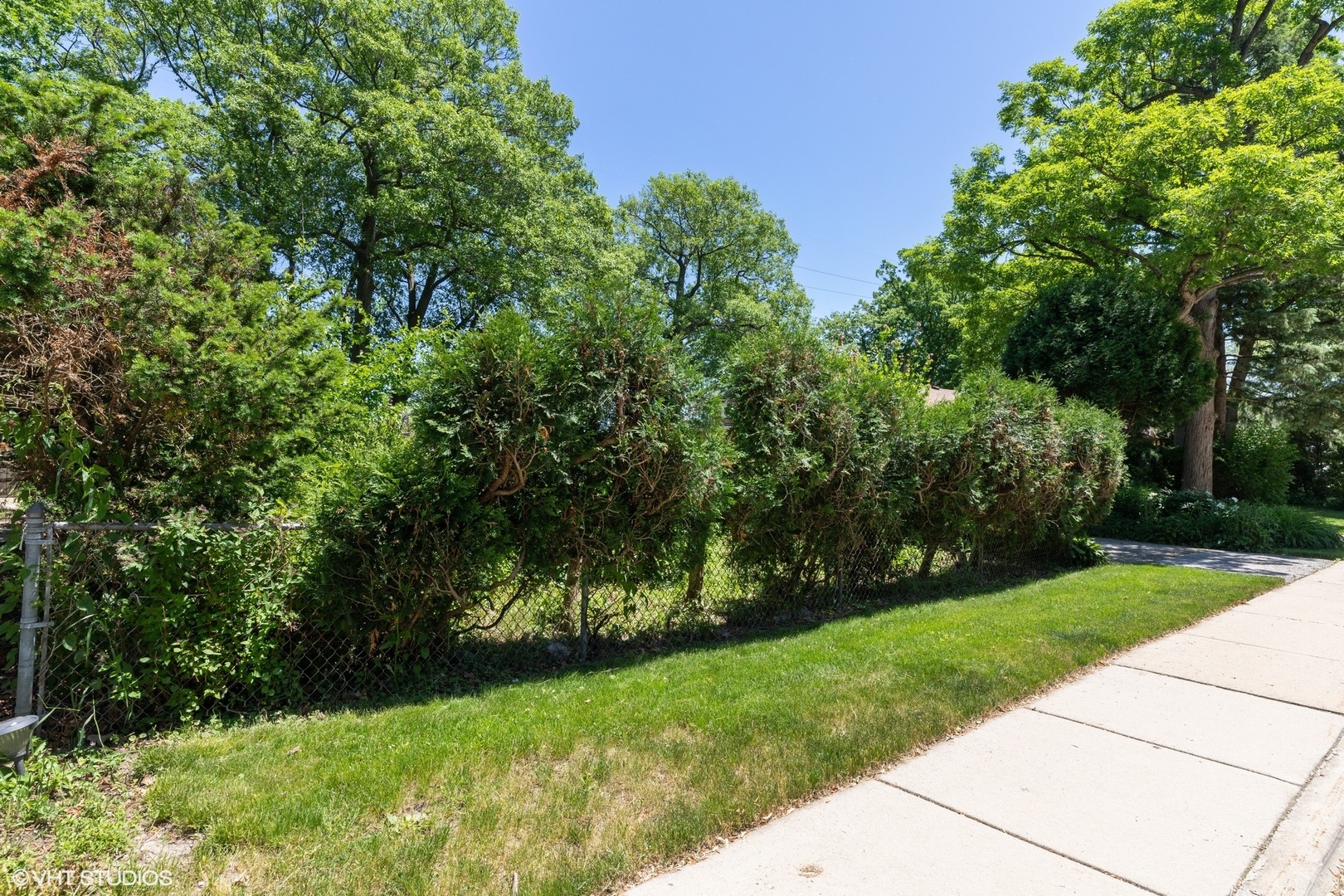 1015 Longaker Road Northbrook, IL 60062 - Photo 12 of 12 a view of yard with green space
