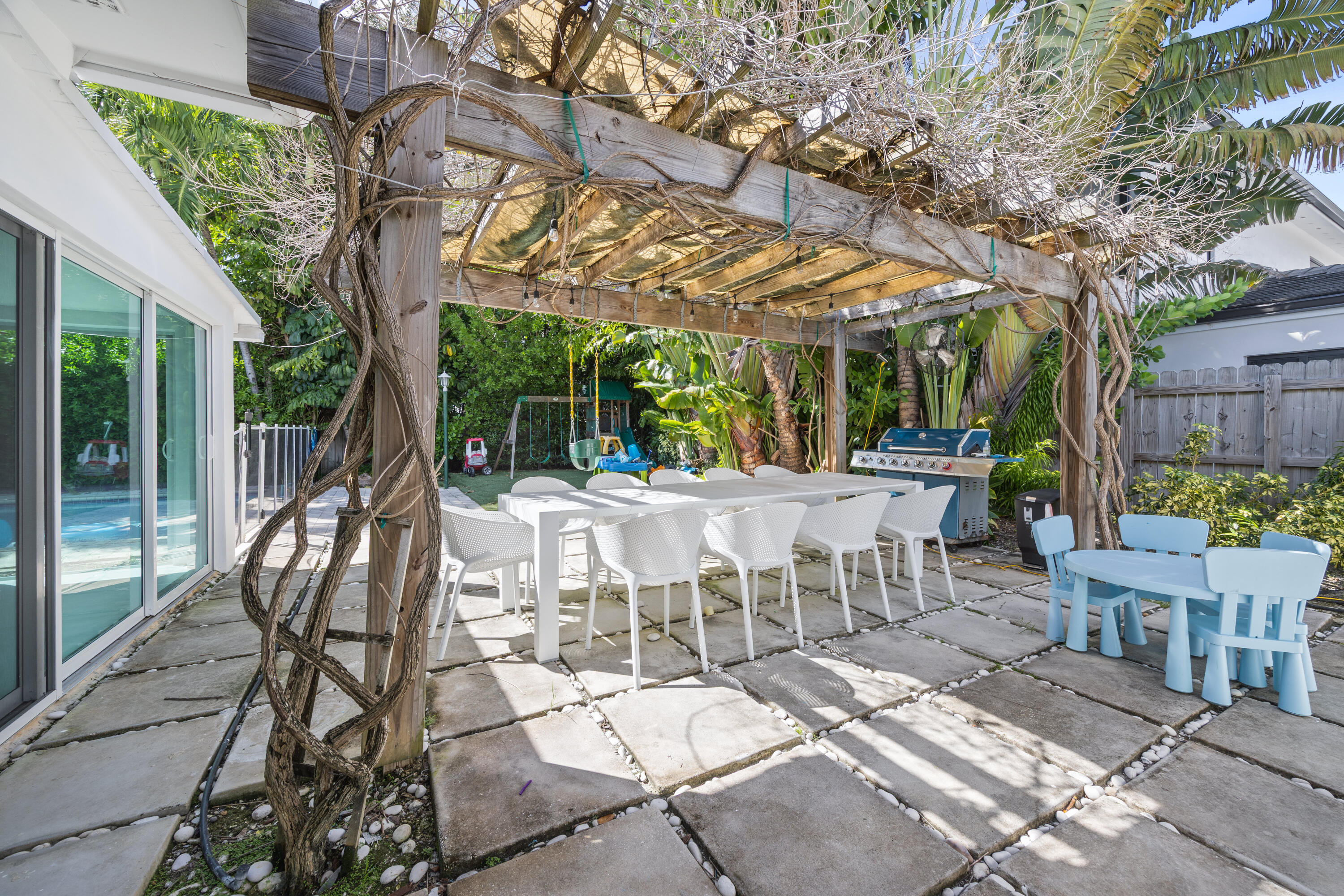 630 Allendale Road Key Biscayne, FL 33149 - Photo 33 of 41 0028