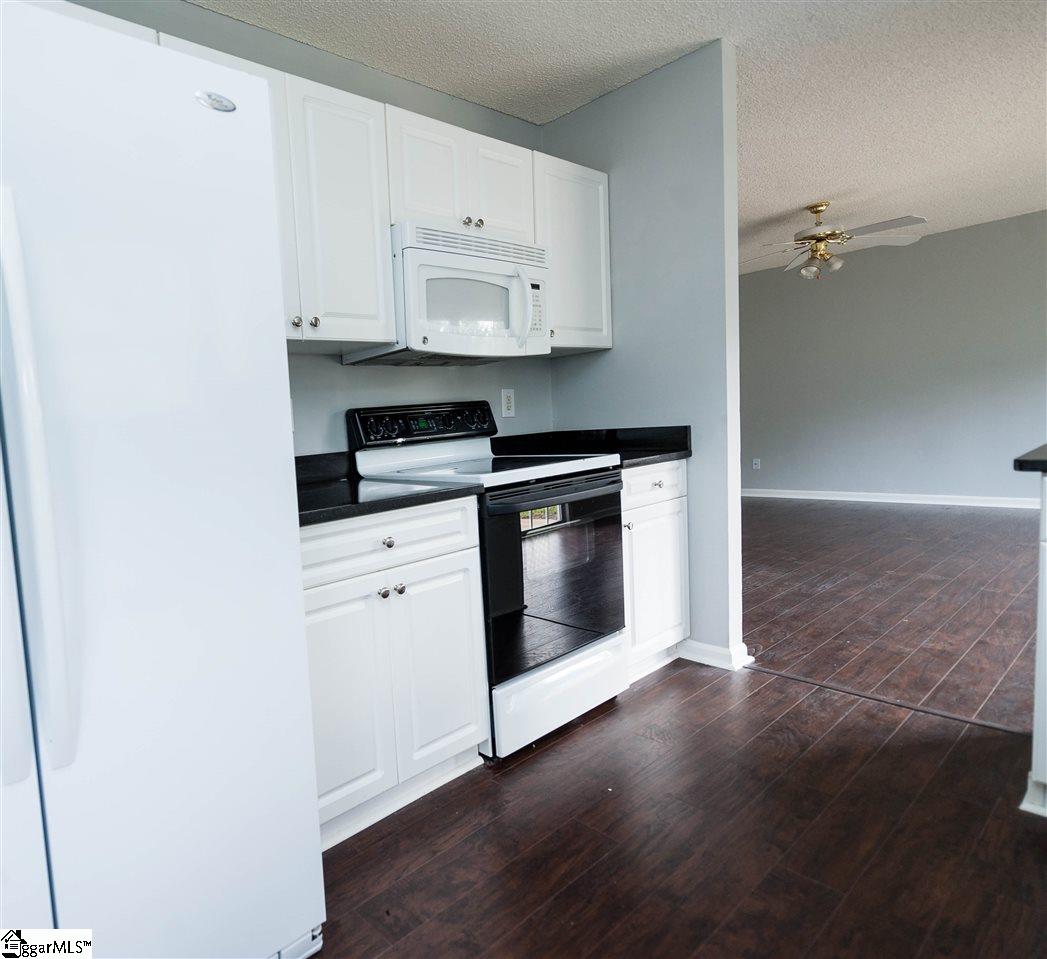 606 Rye Court Taylors, SC 29687 - Photo 7 of 32 Gallery Image 7